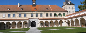 Uherčice - zámek