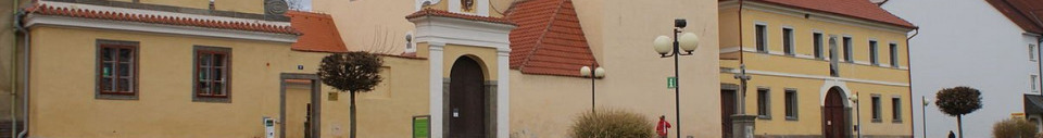 Protivín - Kostel sv. Alžběty a kaplanka